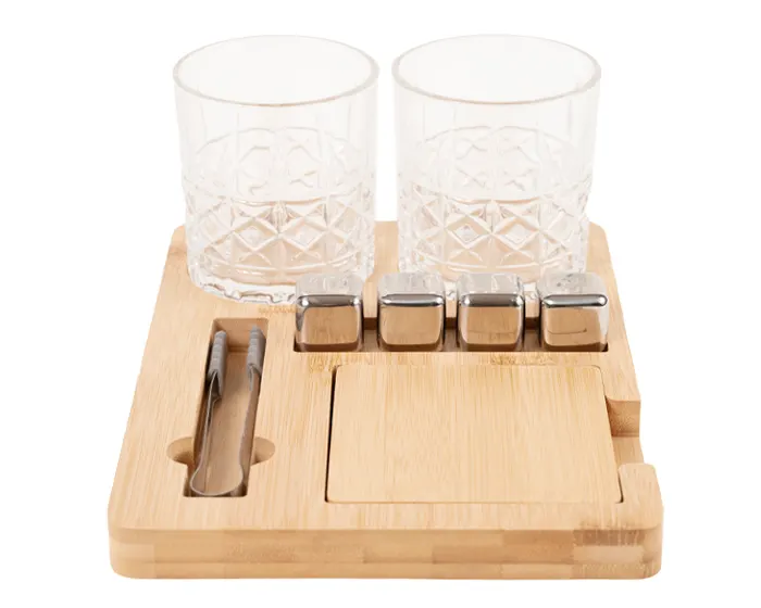 SET PARA WHISKY DE BAMBÚ, VIDRIO Y ACERO INOXIDABLE CHICAGO A3033 ÚNICO — clave A3033