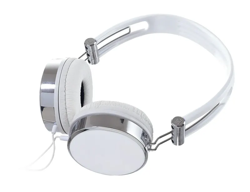 AUDÍFONOS MEGA BEAT AUD 001 Blanco — clave AUD 001